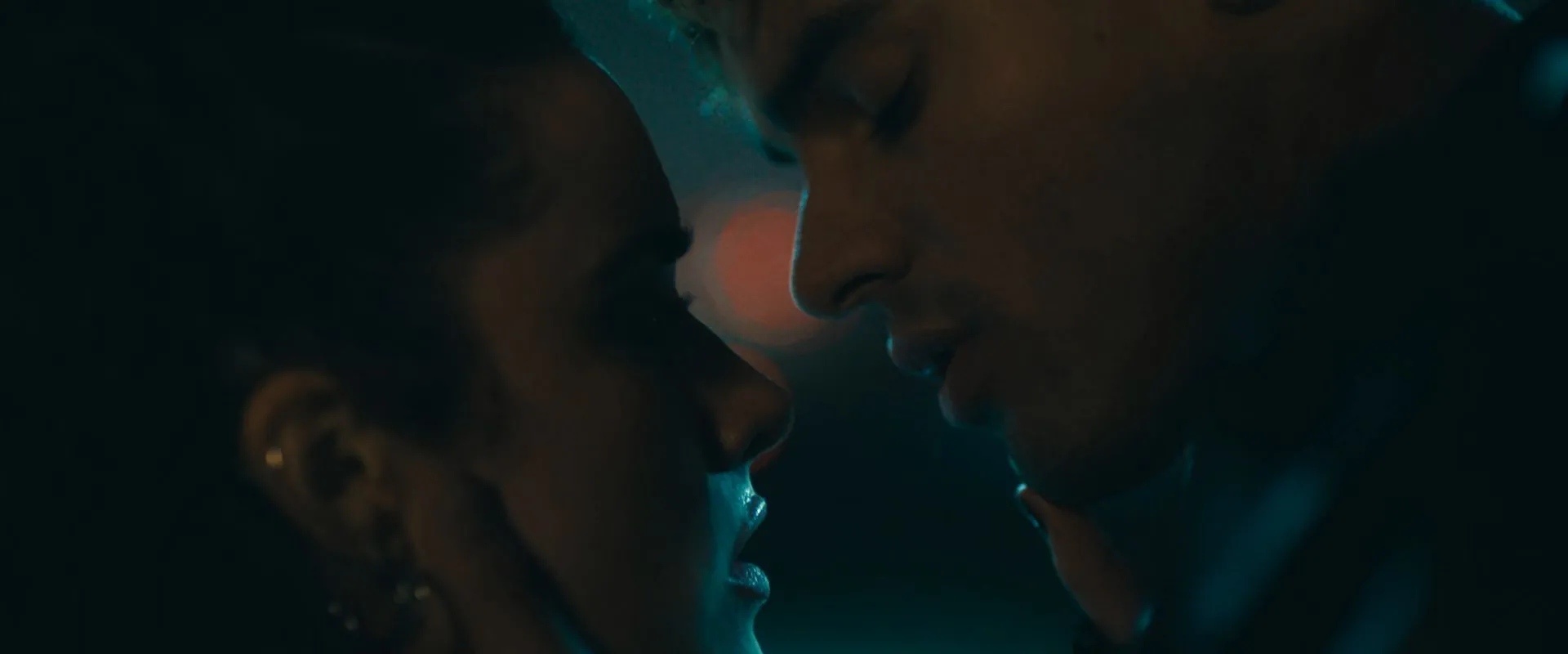 My Fault: London 2025 Hindi Dual Audio WEB-DL 1080p - 720p - 480p Screenshot