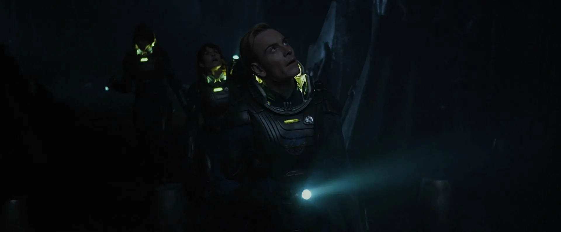 Prometheus (2012) Hindi Dual Audio 480p HDRip 400MB Screenshot