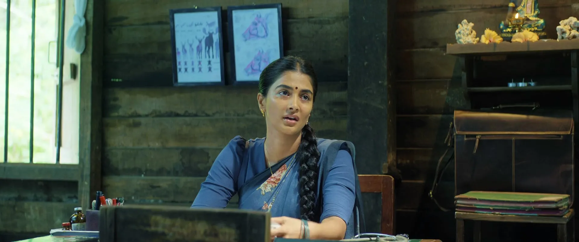 Retro 2025 Hindi Dual Audio WEB-DL 720p - 480p - 1080p Screenshot
