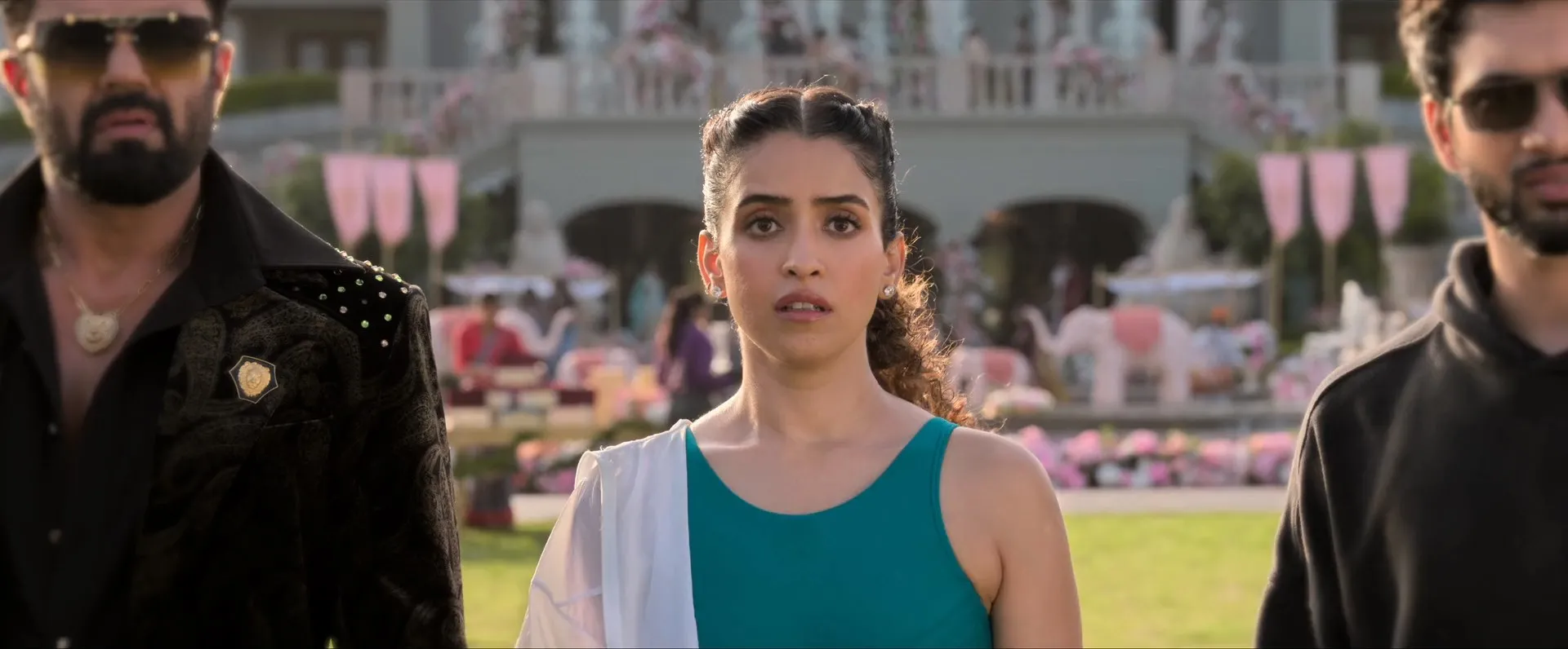 Sunny Sanskari Ki Tulsi Kumari 2025 Hindi WEB-DL 720p - 480p - 1080p Screenshot