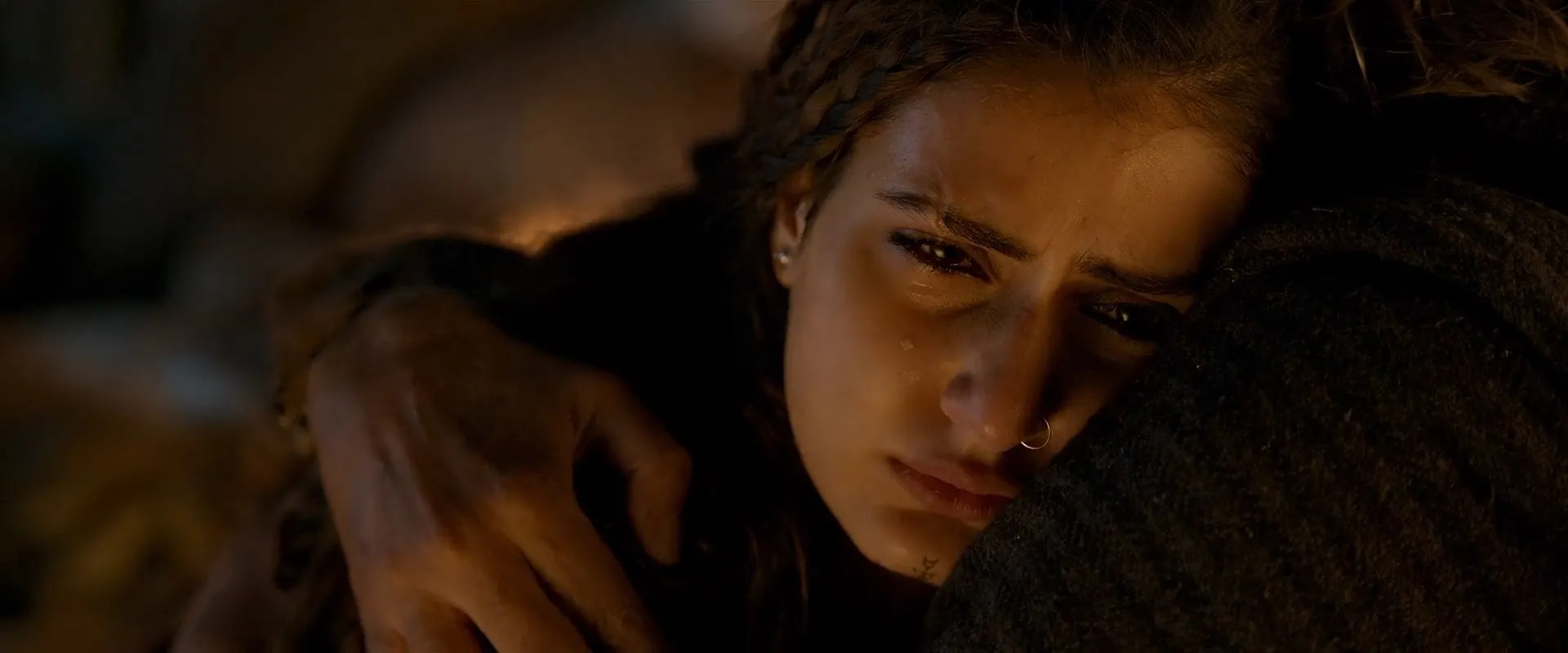 Thugs of Hindostan (2018) Hindi Movie 720p BluRay x264 [1.3GB] Screenshot