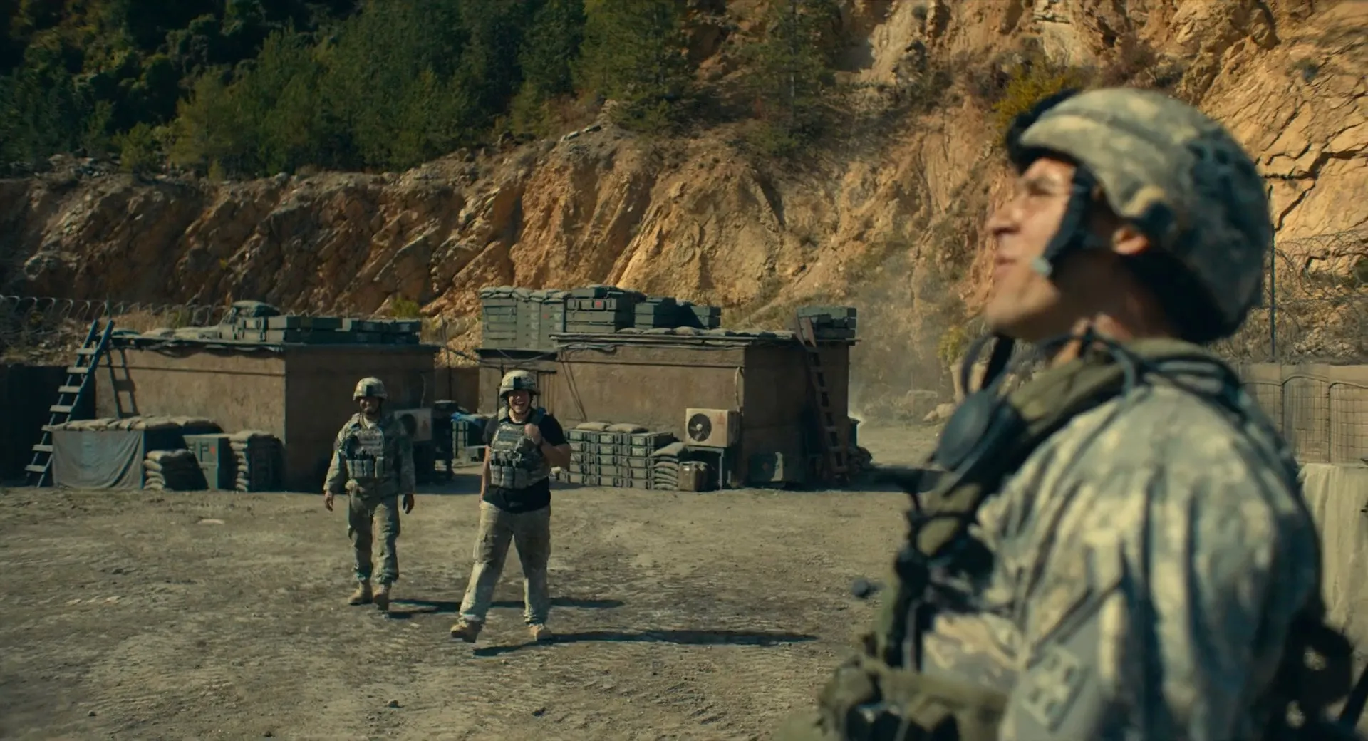 The Outpost 2020 Hindi Dual Audio 720p HDRip [1GB] Screenshot
