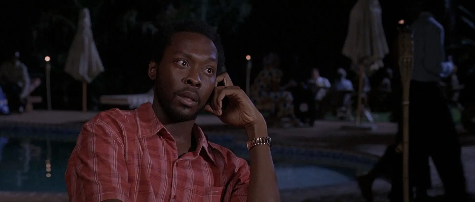 Hotel Rwanda 2004 Hindi Dual Audio 720p BluRay [1GB] Screenshot