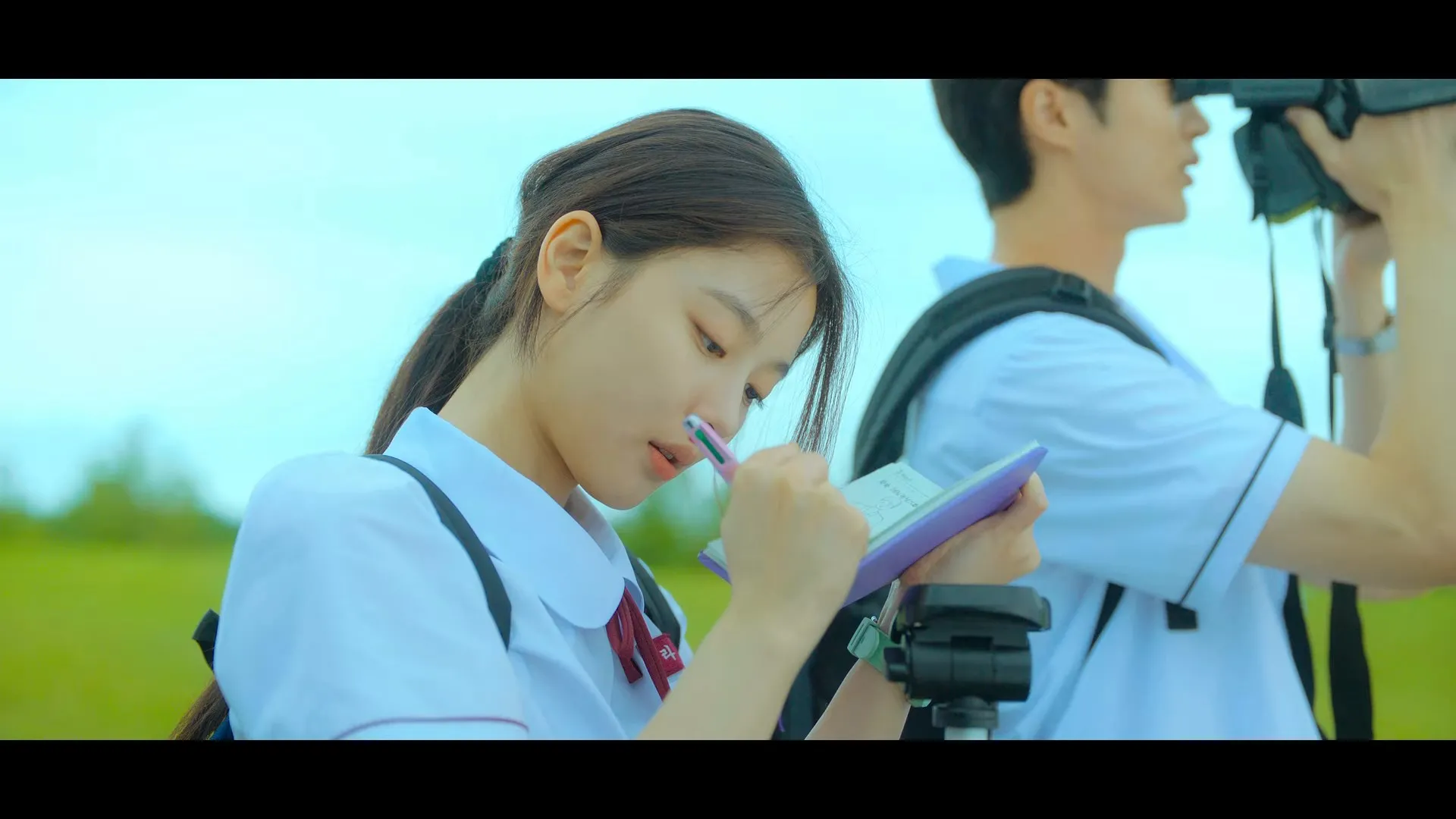 20th Century Girl (2022) Hindi Dual Audio HDRip 720p – 480p Screenshot