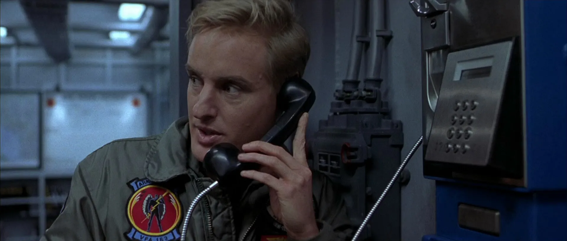 Behind Enemy Lines (2001) Hindi Dual Audio 720p BluRay [900MB] Screenshot