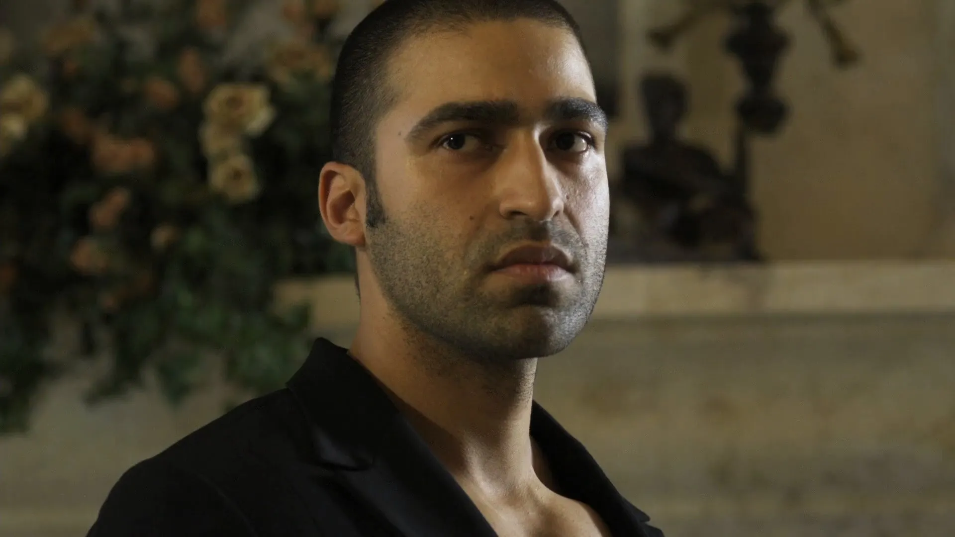 Blood Money 2012 Hindi Movie 480p HDRip - [320MB] Screenshot