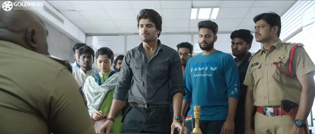 Dear Comrade 2019 (Hindi - Telugu) Dual Audio 480p UnCut HDRip 450MB Screenshot