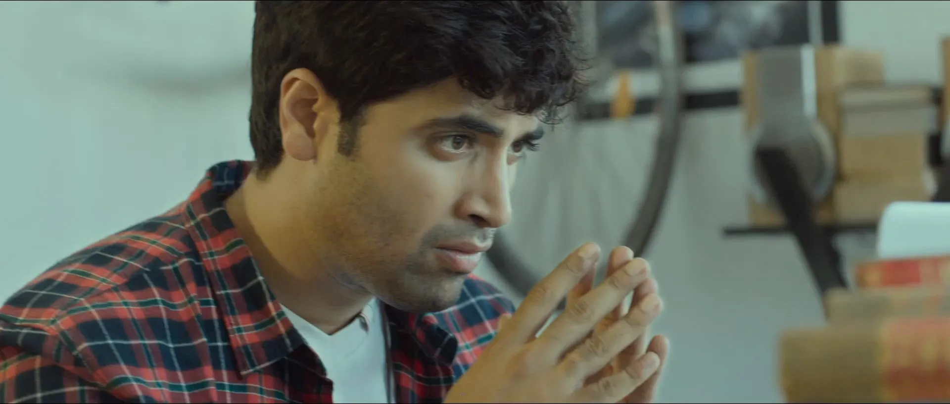 Goodachari (2018) (Hindi - Telugu) Dual Audio 480p UnCut HDRip 450MB Screenshot