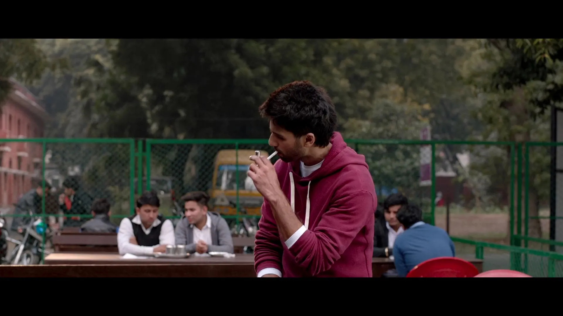 Kabir Singh (2019) Hindi Movie 480p HDRip - [400MB] Screenshot