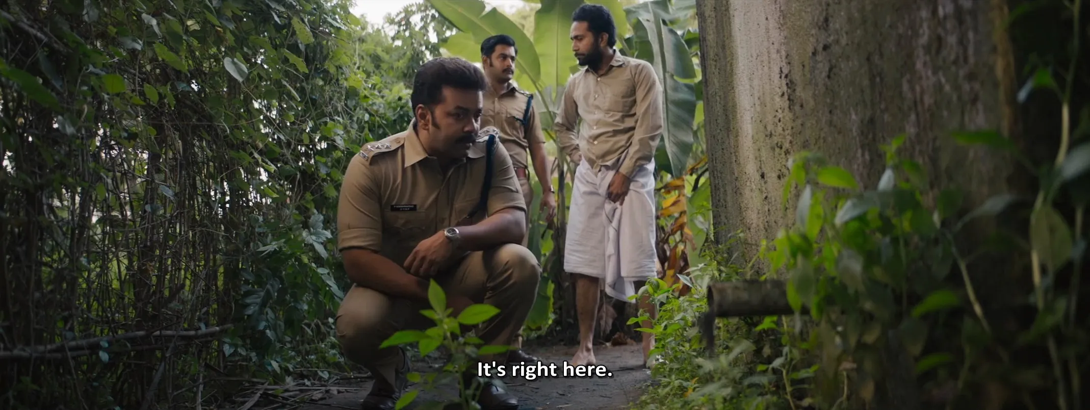 Kurup 2021 Hindi Movie 480p HDRip – [430MB] Screenshot