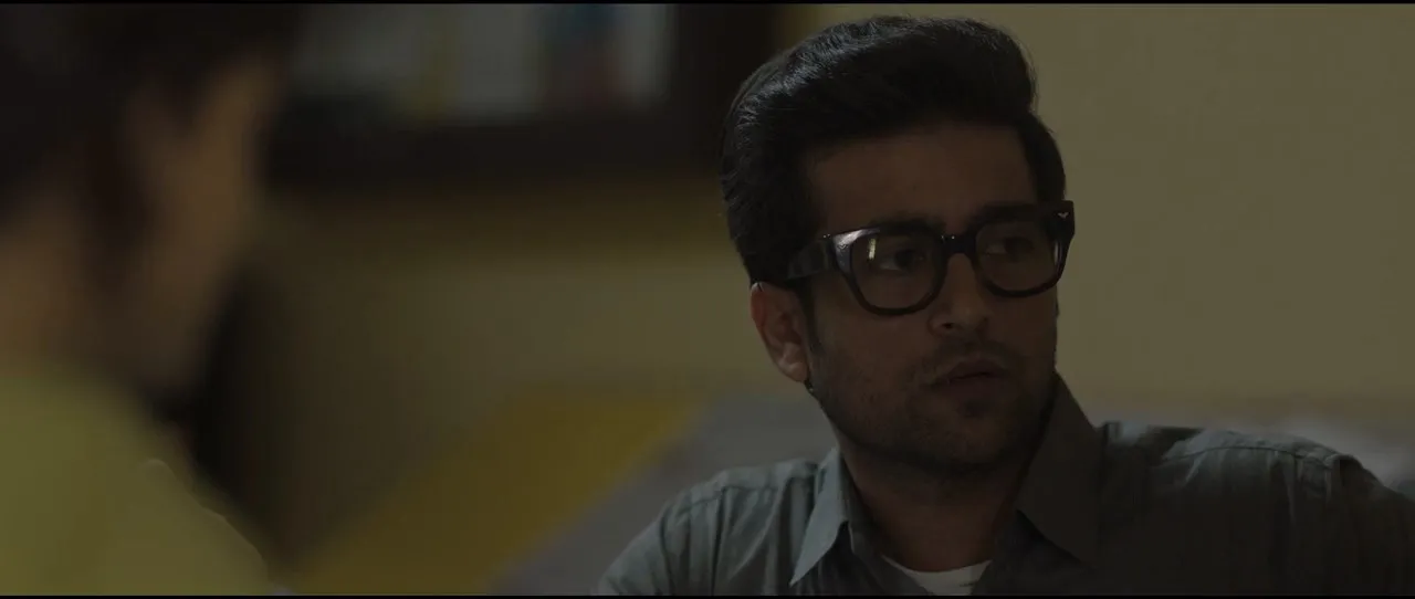 Lust Stories (2018) Hindi Movie Hevc Web-DL [160MB] Screenshot