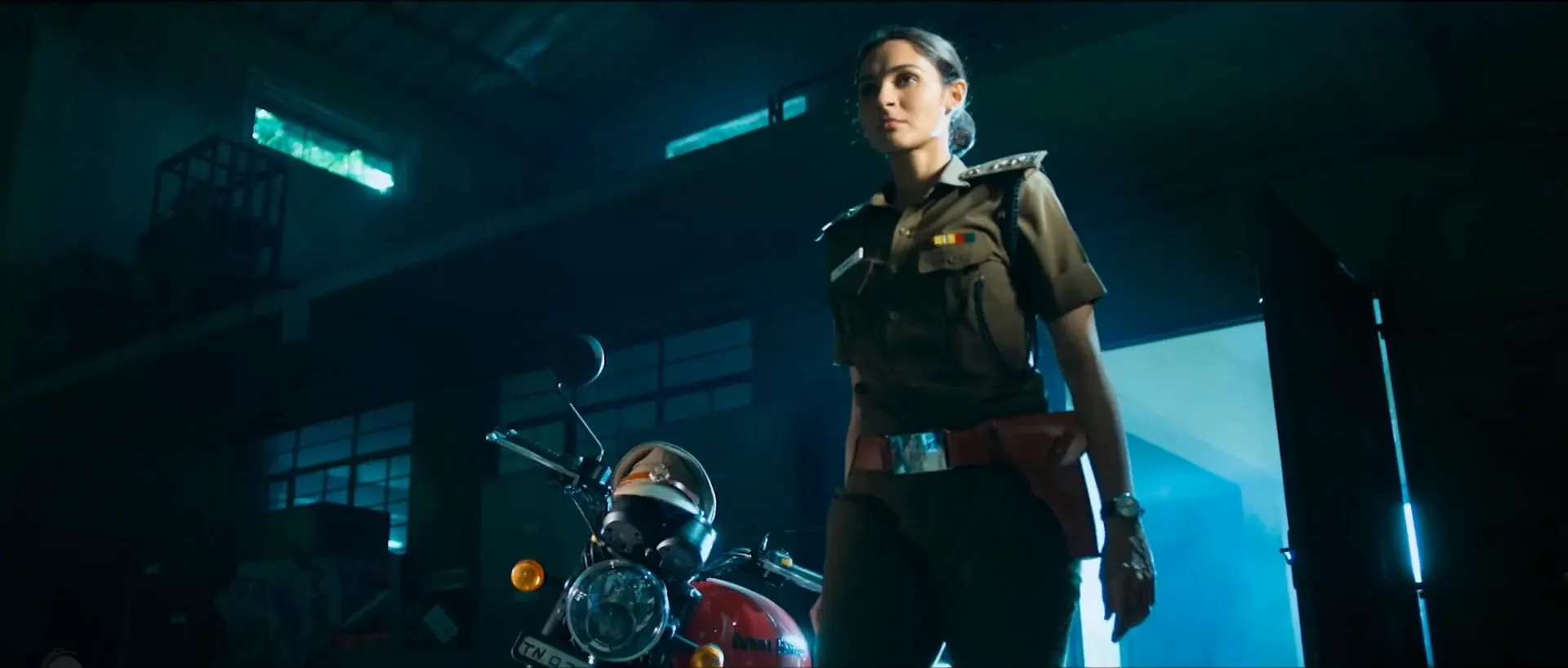 Maaligai (2021) Hindi Dubbed Movie 720p HDRip x264 [1GB] Screenshot