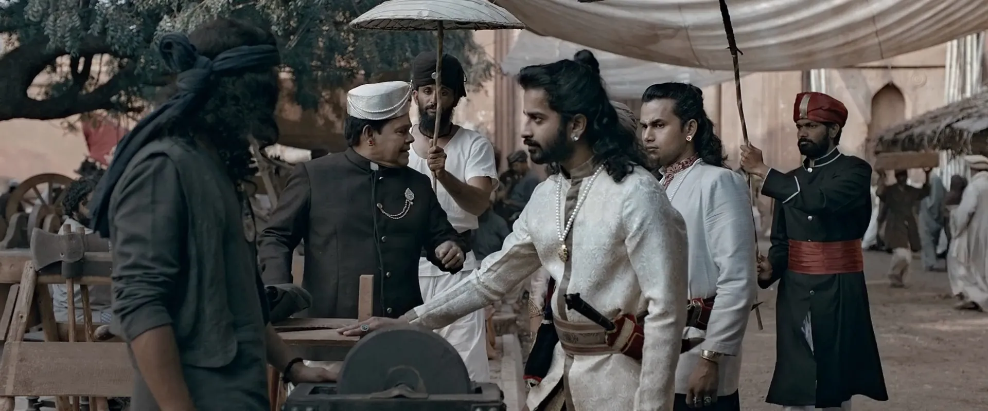 Marakkar: Lion of the Arabian Sea (2021) Hindi Movie 480p WEB-DL – [500MB] Screenshot