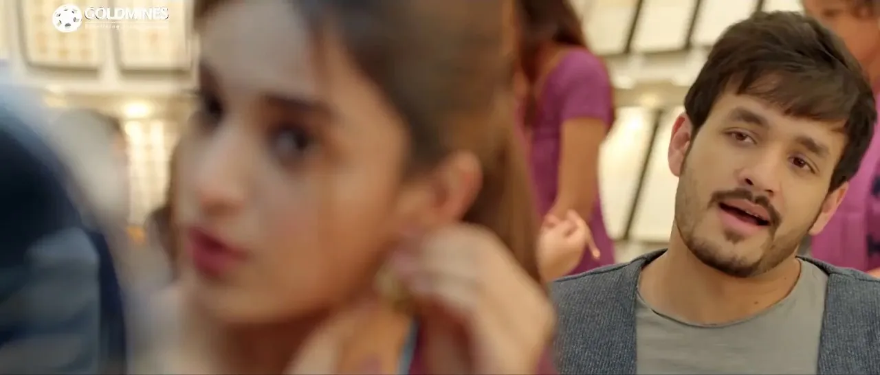 Mr Majnu 2019 (Hindi - Telugu) Dual Audio 480p UnCut HDRip 400MB Screenshot