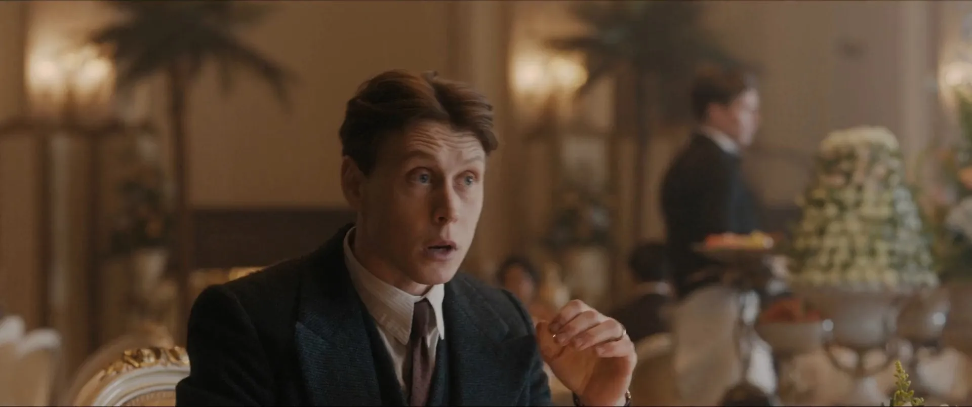 Munich The Edge of War 2021 Hindi Dual Audio HDRip 720p – 480p Screenshot