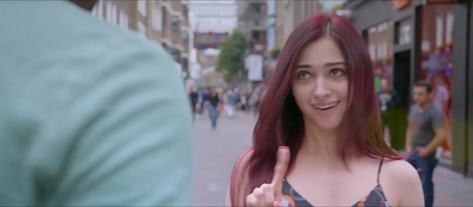 Next Enti? 2018 (Hindi – Telugu) Dual Audio UnCut HDRip 720p – 480p Screenshot