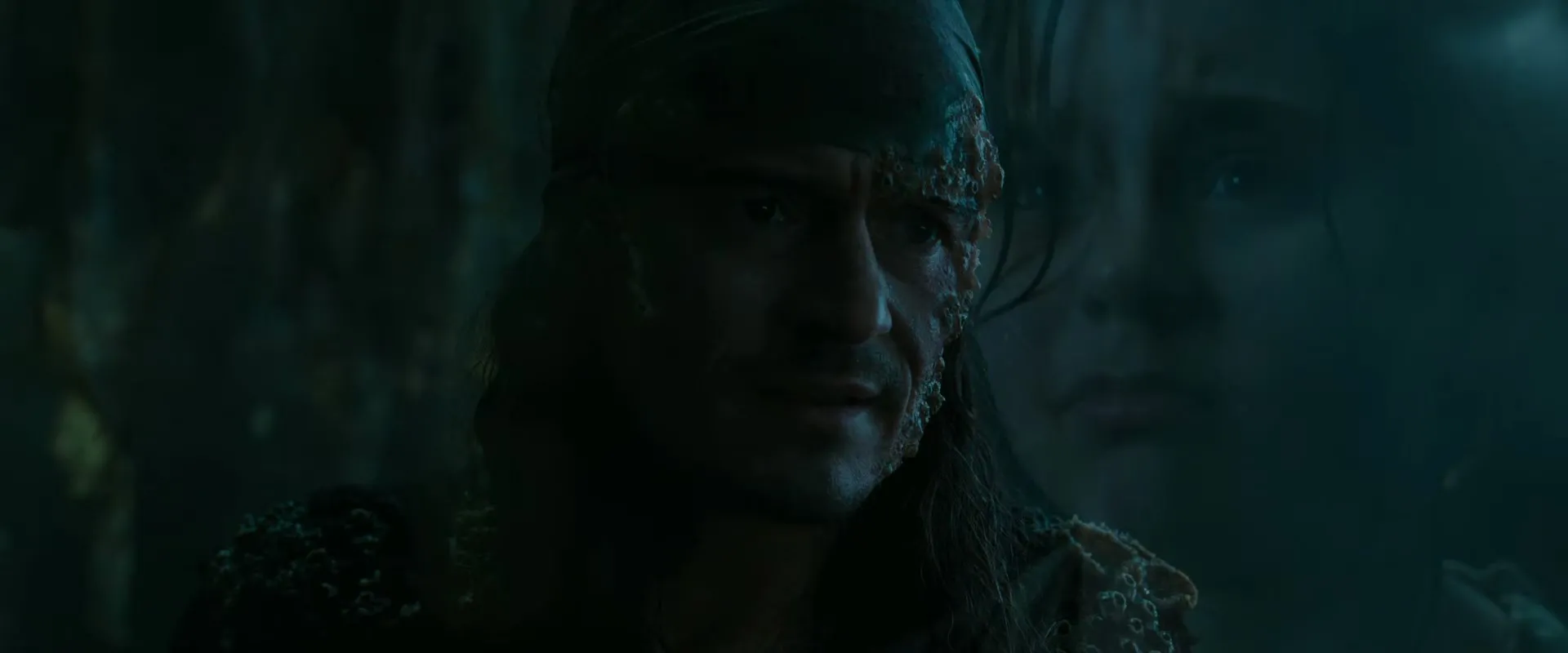 Pirates of the Caribbean Dead Men Tell No Tales 2017 370MB Dual Audio Hindi Web-DL Download Screenshot