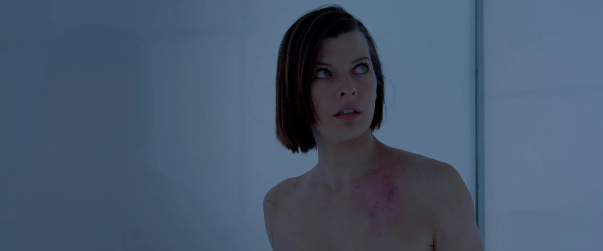 Resident Evil Retribution (2012) 100mb Hindi Dual Audio movie Hevc BRRip Download Screenshot