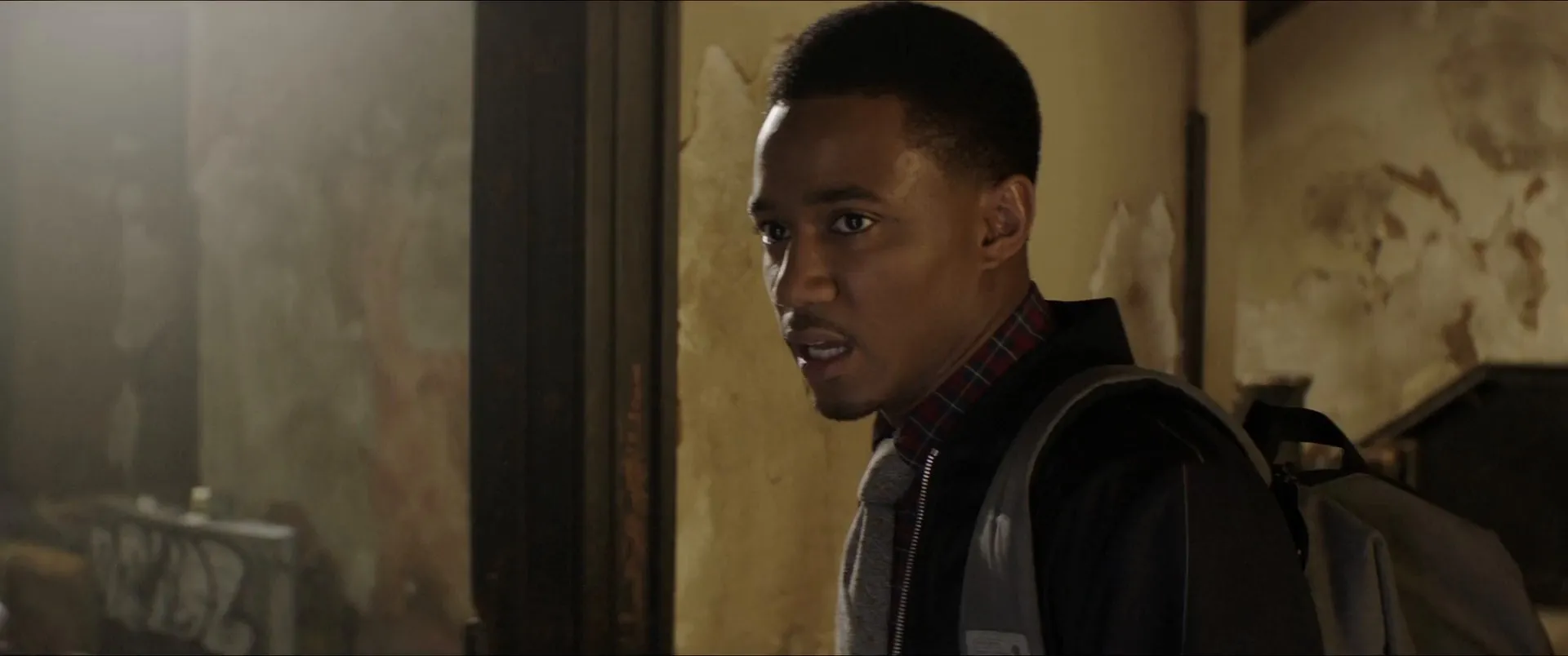 Shaft (2019) Hindi Dual Audio 480p Web-DL 400MB Screenshot