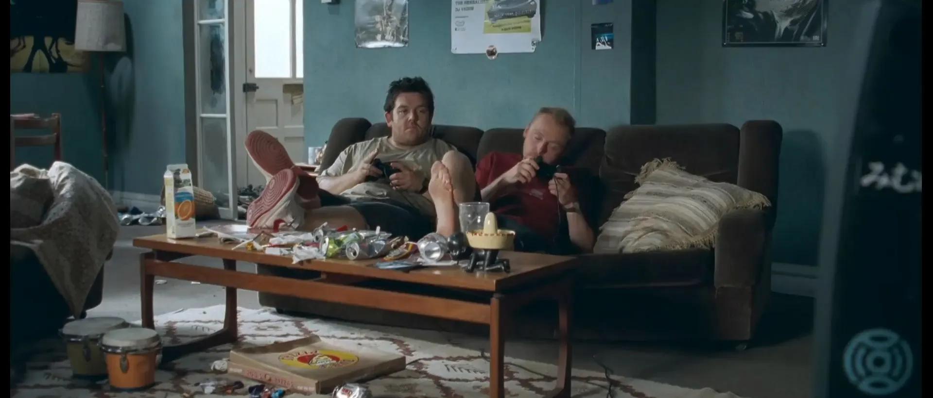 Shaun of the Dead (2004) Hindi Dual Audio 480p BluRay 400MB Screenshot