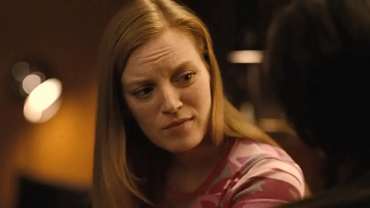Splice 2009 Hindi Dual Audio 480p BluRay 330MB Screenshot