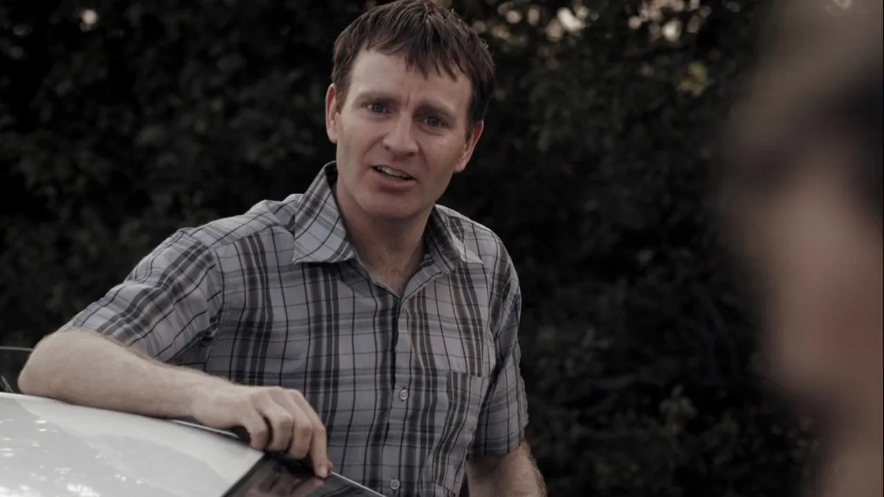 Supercollider (2013) Hindi Dual Audio 480p BluRay 300MB Screenshot