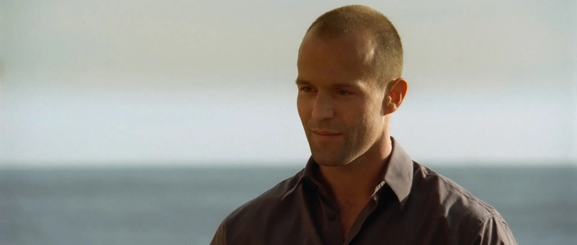 The Transporter (2002) Hindi Dual Audio 720p BluRay [1.1GB] ESubs Screenshot