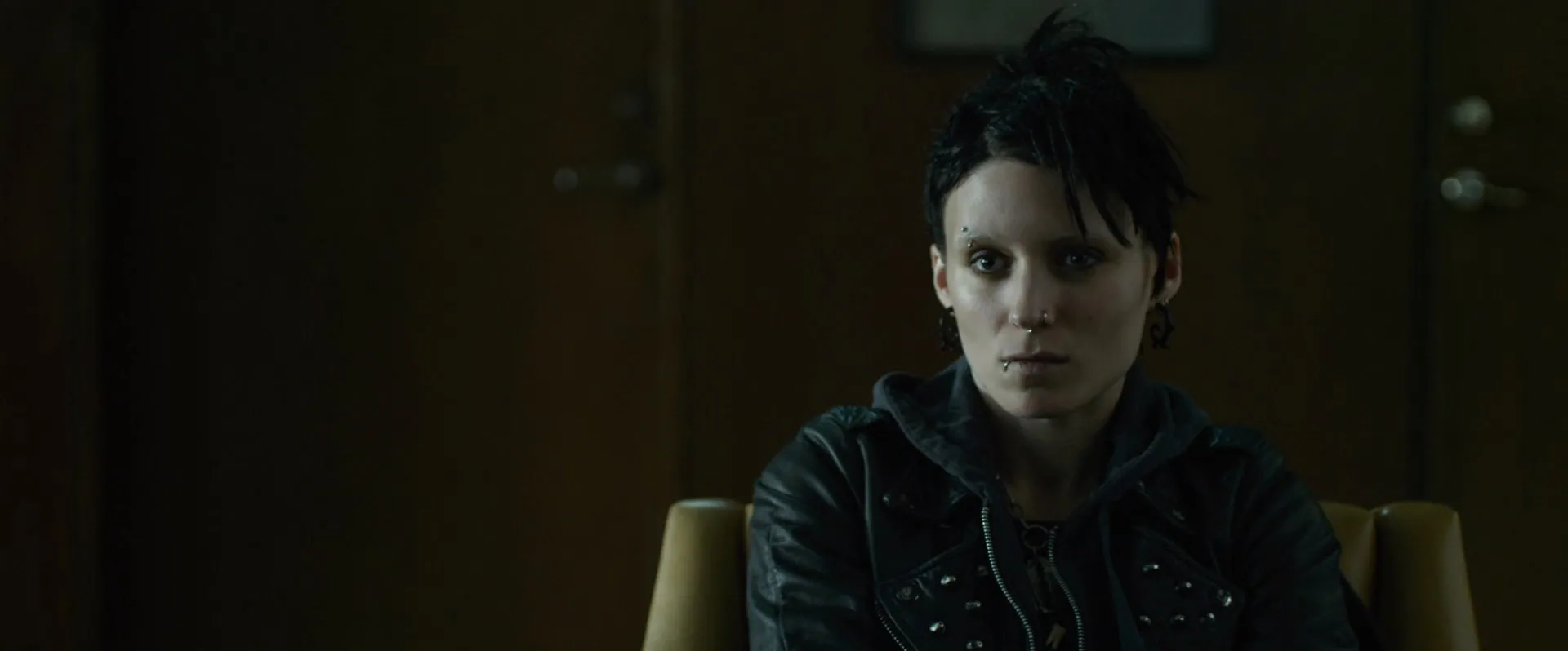 The Girl with the Dragon Tattoo 2011 Hindi Dual Audio 720p BluRay [1.2GB] Screenshot