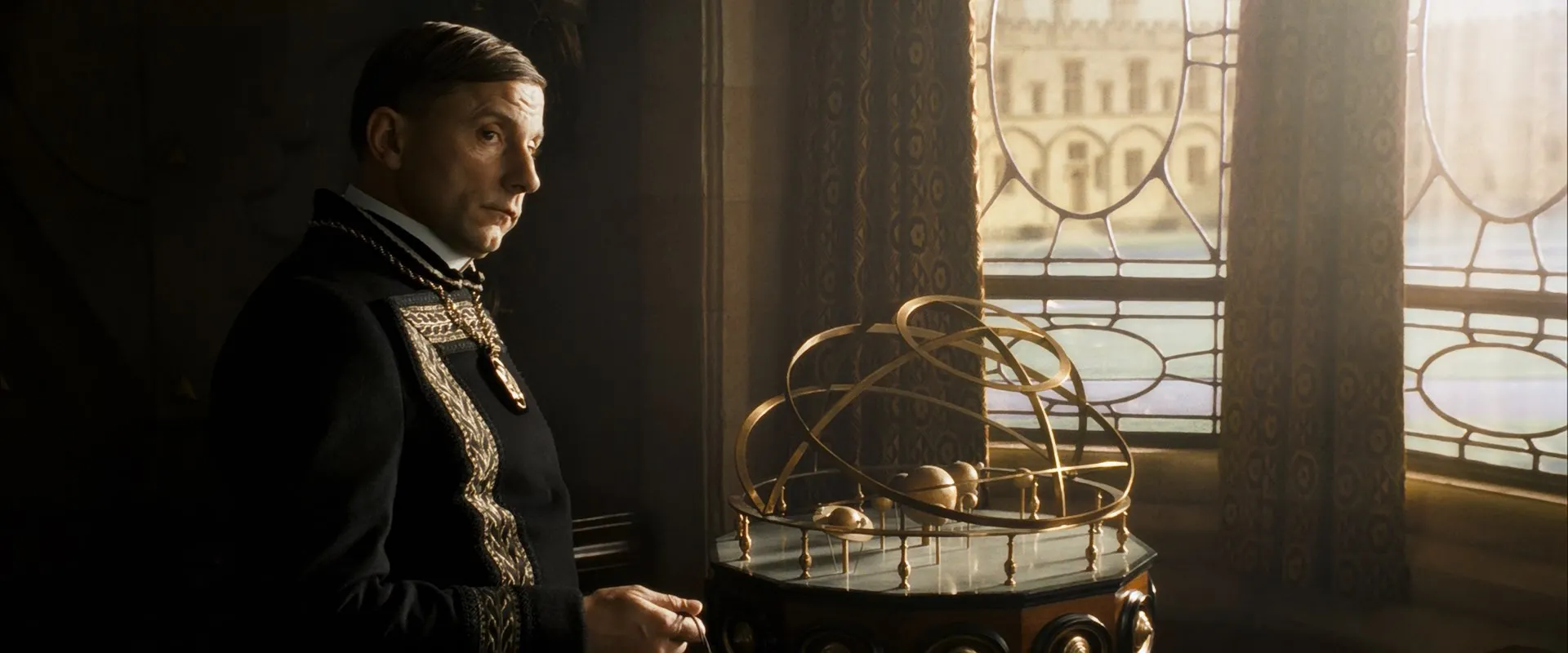 The Golden Compass (2007) Hindi Dual Audio HDRip 720p – 480p Screenshot