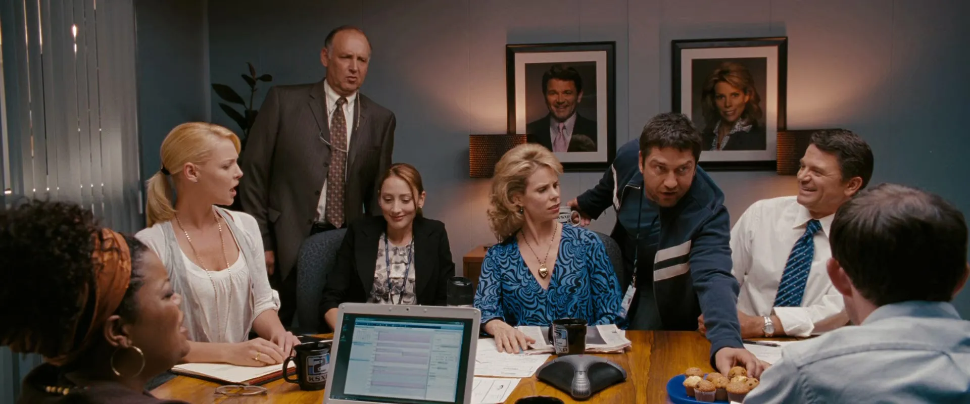 The Ugly Truth (2009) 100mb Hindi Dual Audio movie Hevc BRRip Download Screenshot