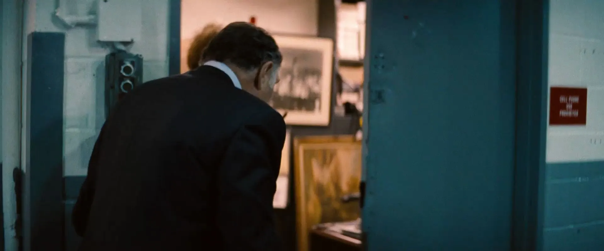 Tower Heist 2011 Hindi Dual Audio 480p BluRay 350MB Screenshot