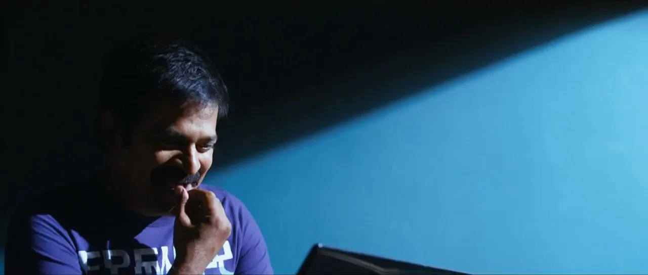 Venkatadri Express (2013) (Hindi – Telugu) Dual Audio UnCut HDRip 720p – 480p Screenshot