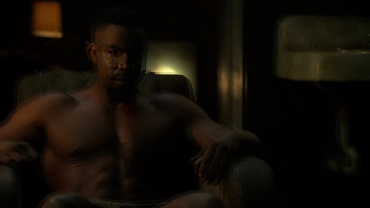 Falcon Rising (2014) Hindi Dual Audio 720p BluRay [980MB] Screenshot